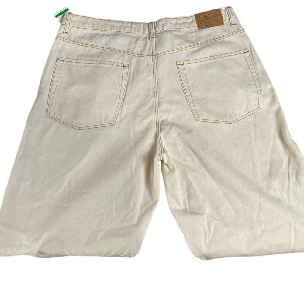 ASOS DESIGN Baggy Fit Jeans in Ecru | Mens 38 x 32 NEW - Picture 3 of 7